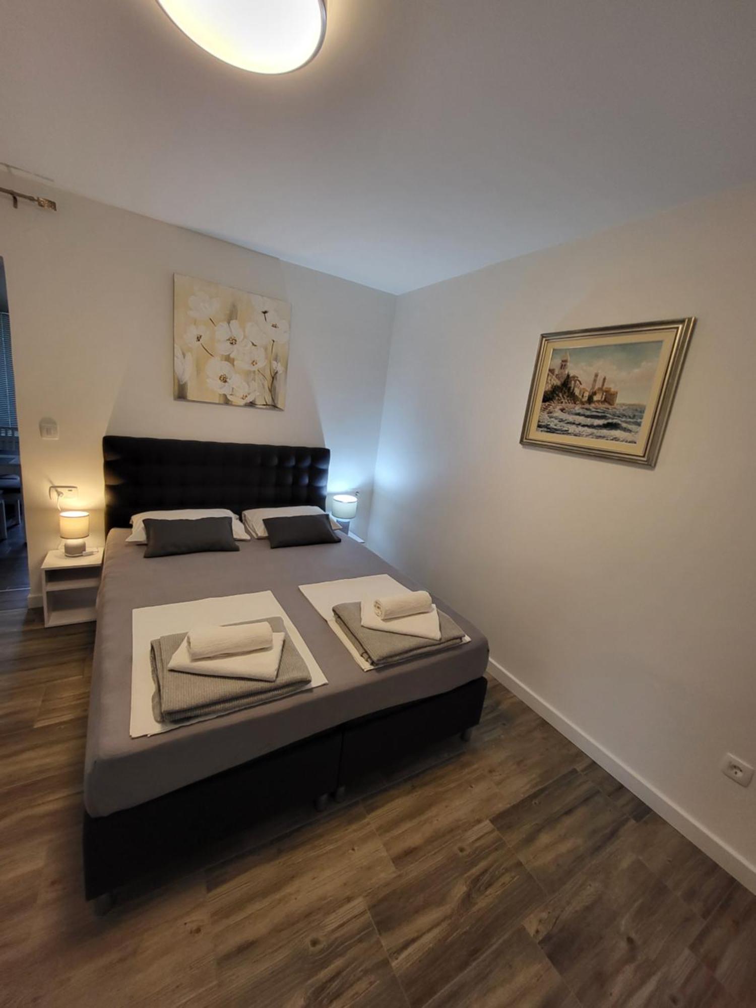 Apartmani I Sobe Mara Palit Dış mekan fotoğraf