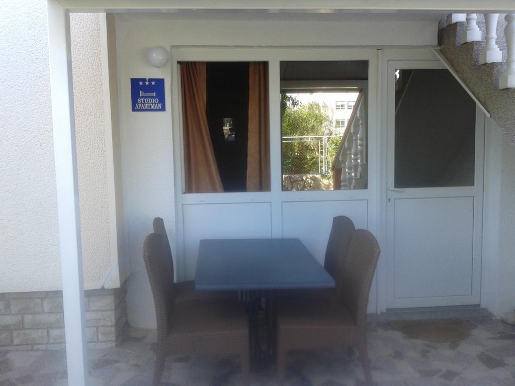 Apartmani I Sobe Mara Palit Dış mekan fotoğraf