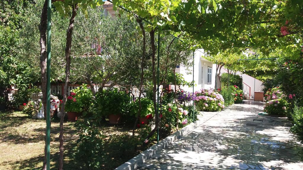 Apartmani I Sobe Mara Palit Dış mekan fotoğraf