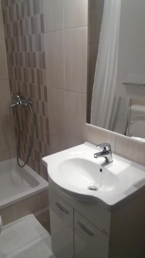 Apartmani I Sobe Mara Palit Dış mekan fotoğraf