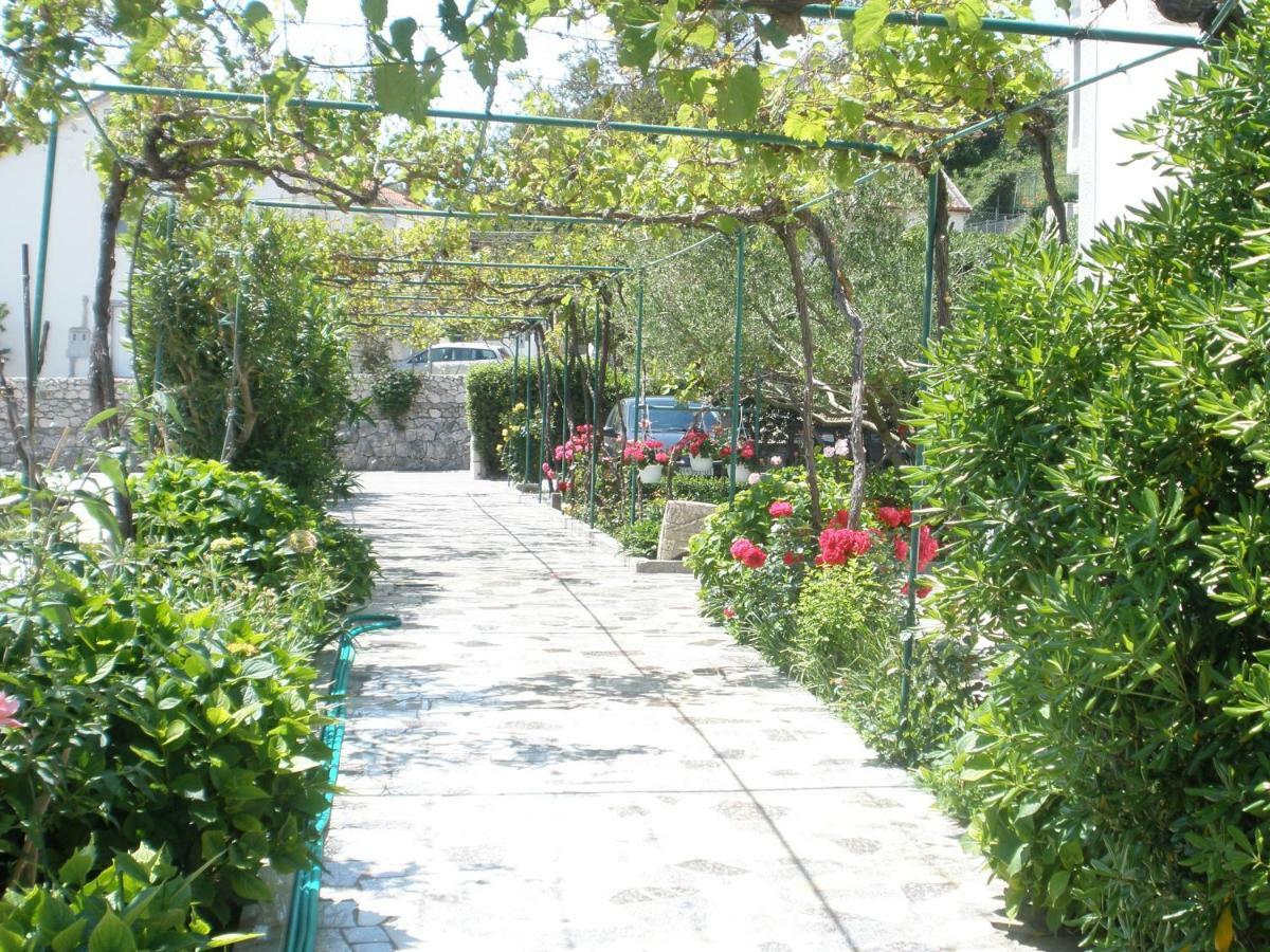 Apartmani I Sobe Mara Palit Dış mekan fotoğraf